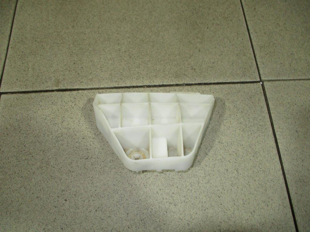 Кронштейн заднего бампера левый, 600 рублей, Пермь