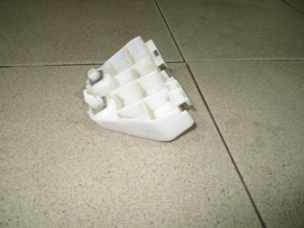 Кронштейн заднего бампера левый, 600 рублей, Пермь