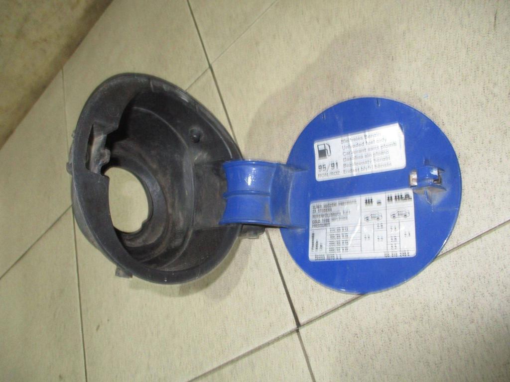 Лючок бензобака, 1500 рублей, Пермь