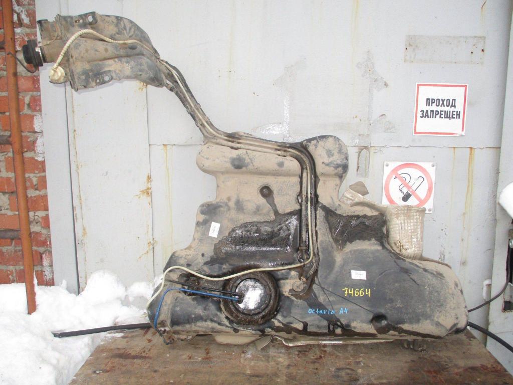 Бак топливный, 2000 рублей, Пермь