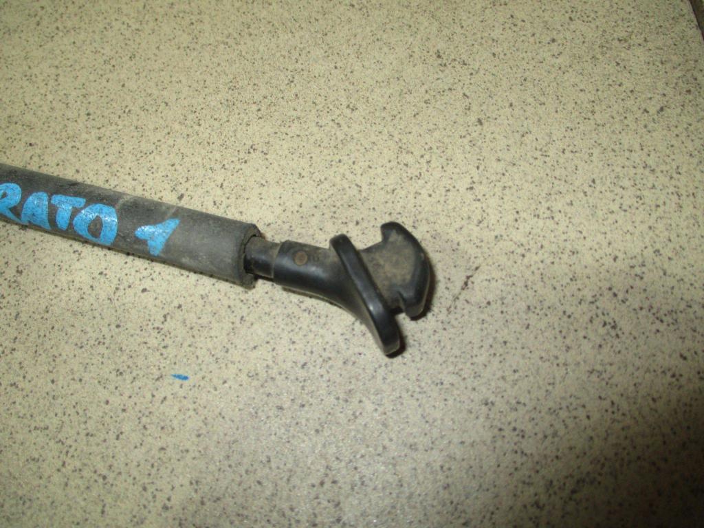 Держатель капота, 500 рублей, Пермь