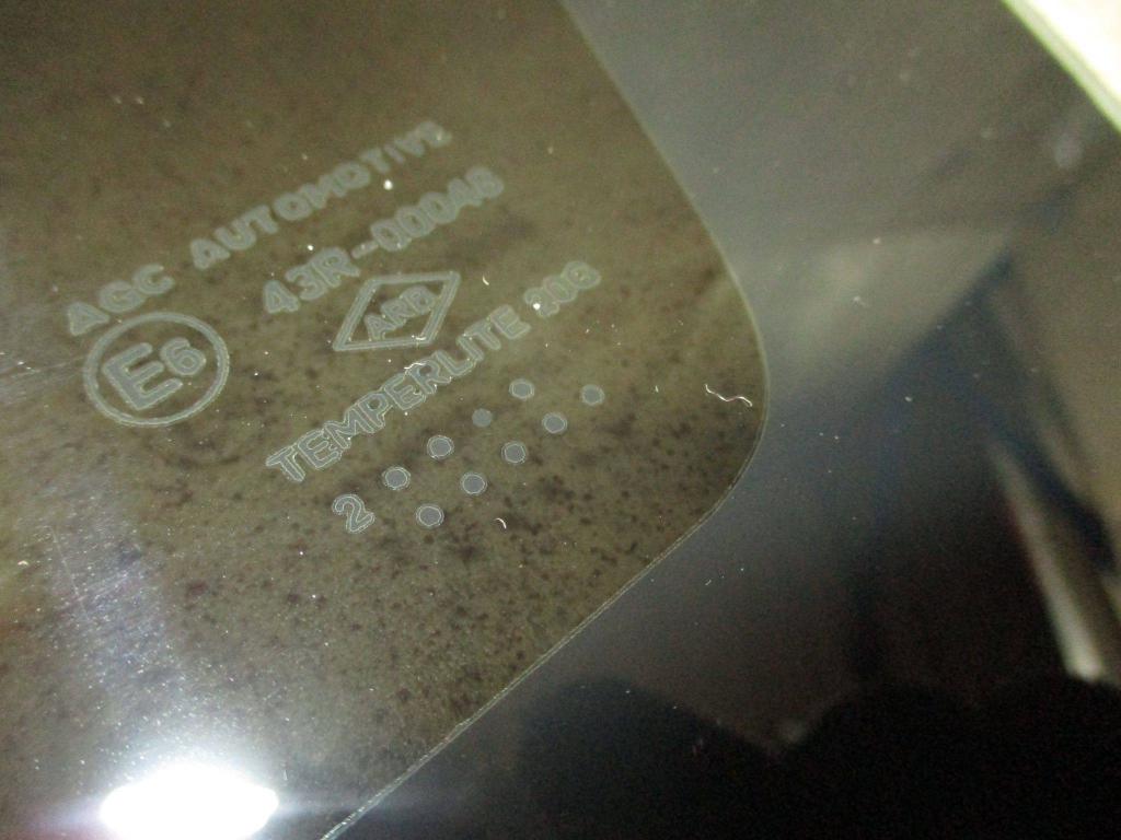 Стекло кузовное глухое правое, 2500 рублей, Пермь