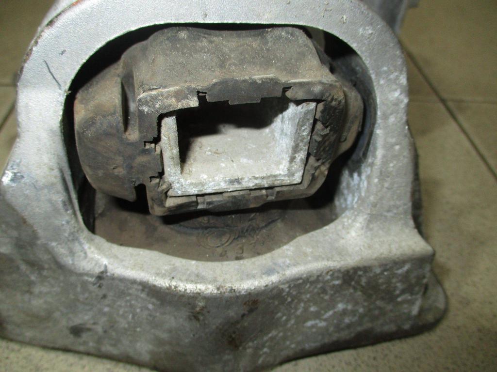 Опора двигателя правая, 3000 рублей, Пермь