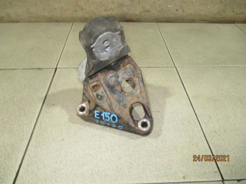 Кронштейн двигателя правый, 700 рублей, Пермь