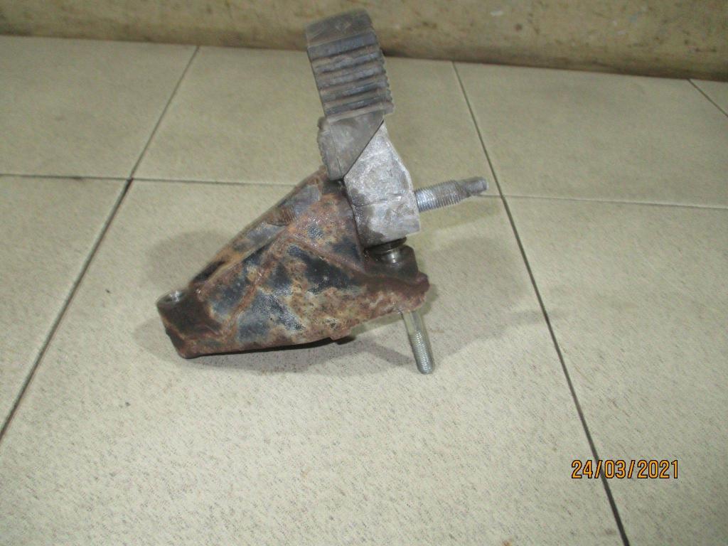 Кронштейн двигателя правый, 700 рублей, Пермь