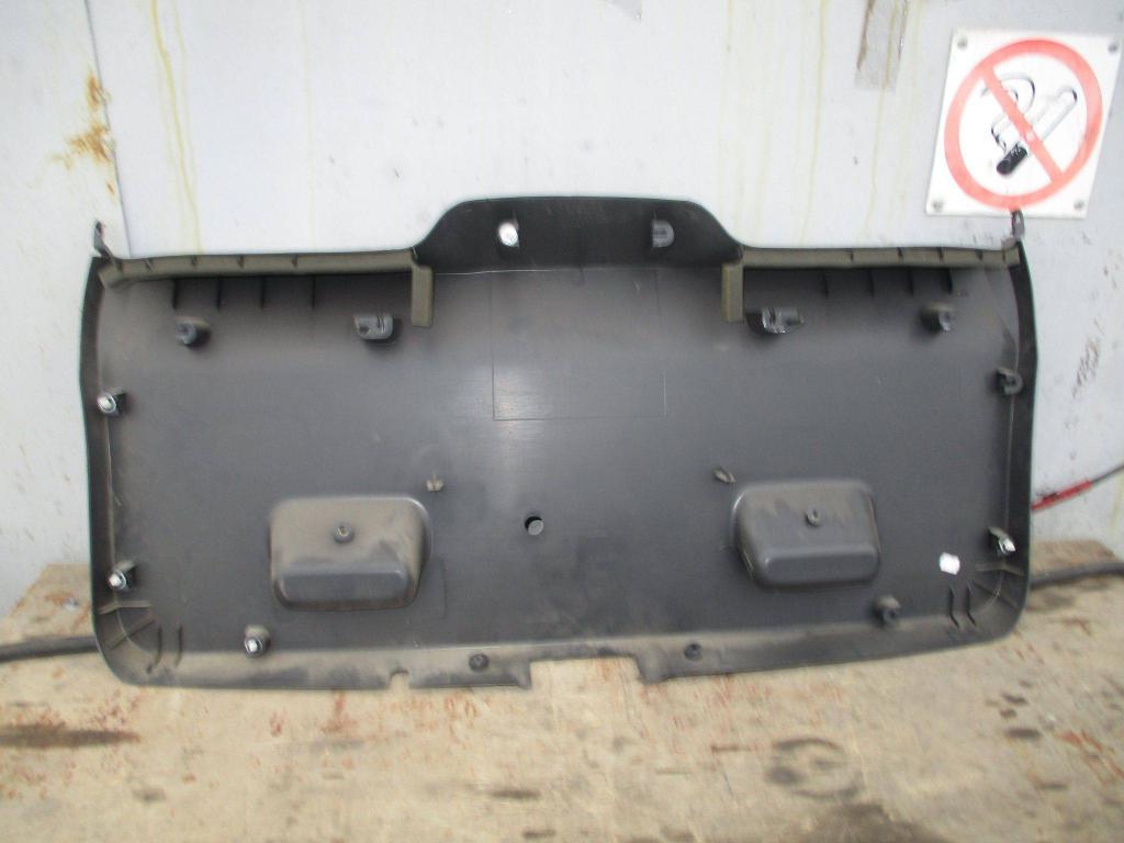 Обшивка двери багажника, 2000 рублей, Пермь