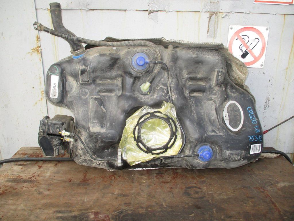 Бак топливный, 2000 рублей, Пермь