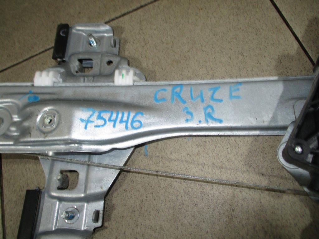 Стеклоподъемник задний правый, 1000 рублей, Пермь