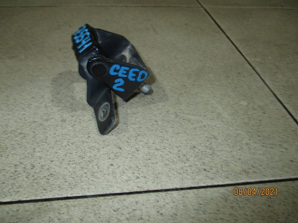 Петля двери багажника, 500 рублей, Пермь