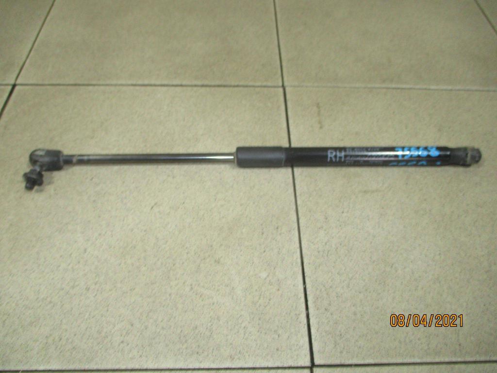 Амортизатор двери багажника, 500 рублей, Пермь