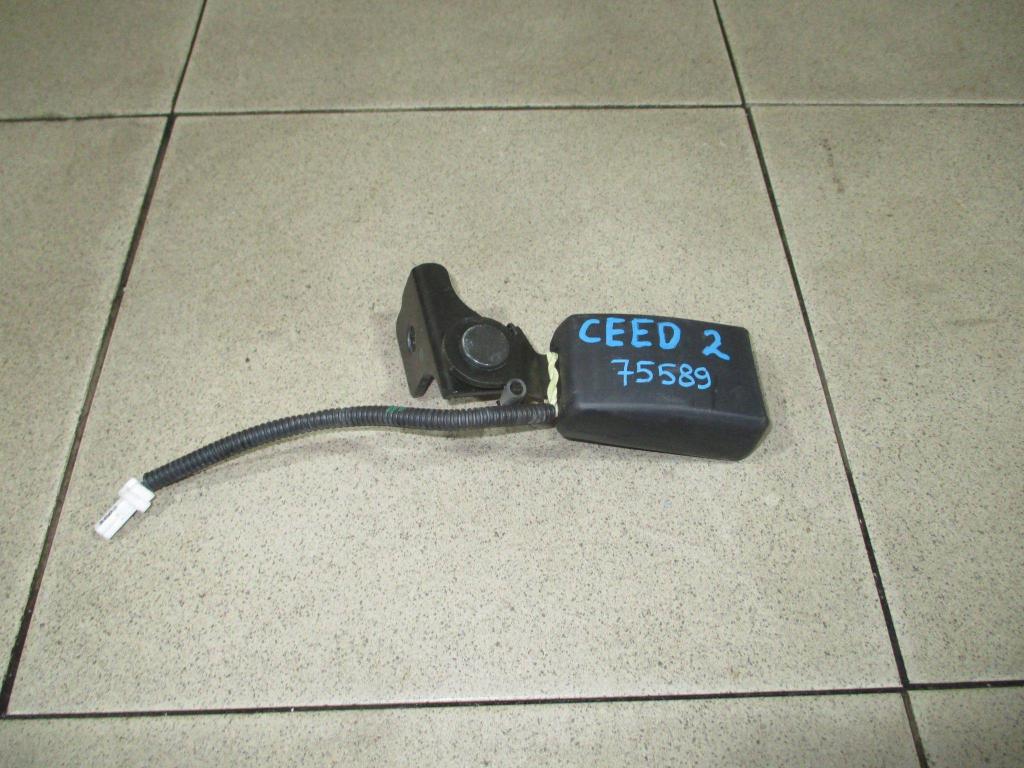 Ответная часть ремня безопасности, 700 рублей, Пермь