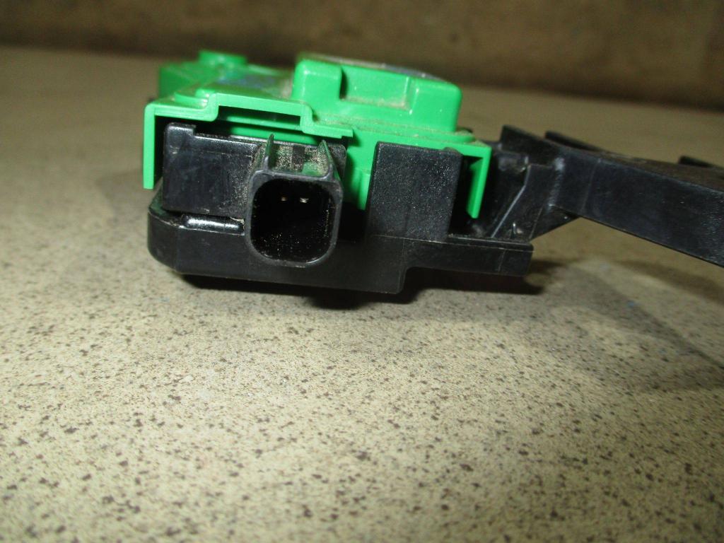 Активатор замка крышки бензобака, 1000 рублей, Пермь