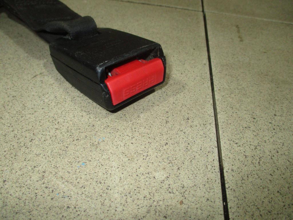 Ответная часть ремня безопасности, 500 рублей, Пермь