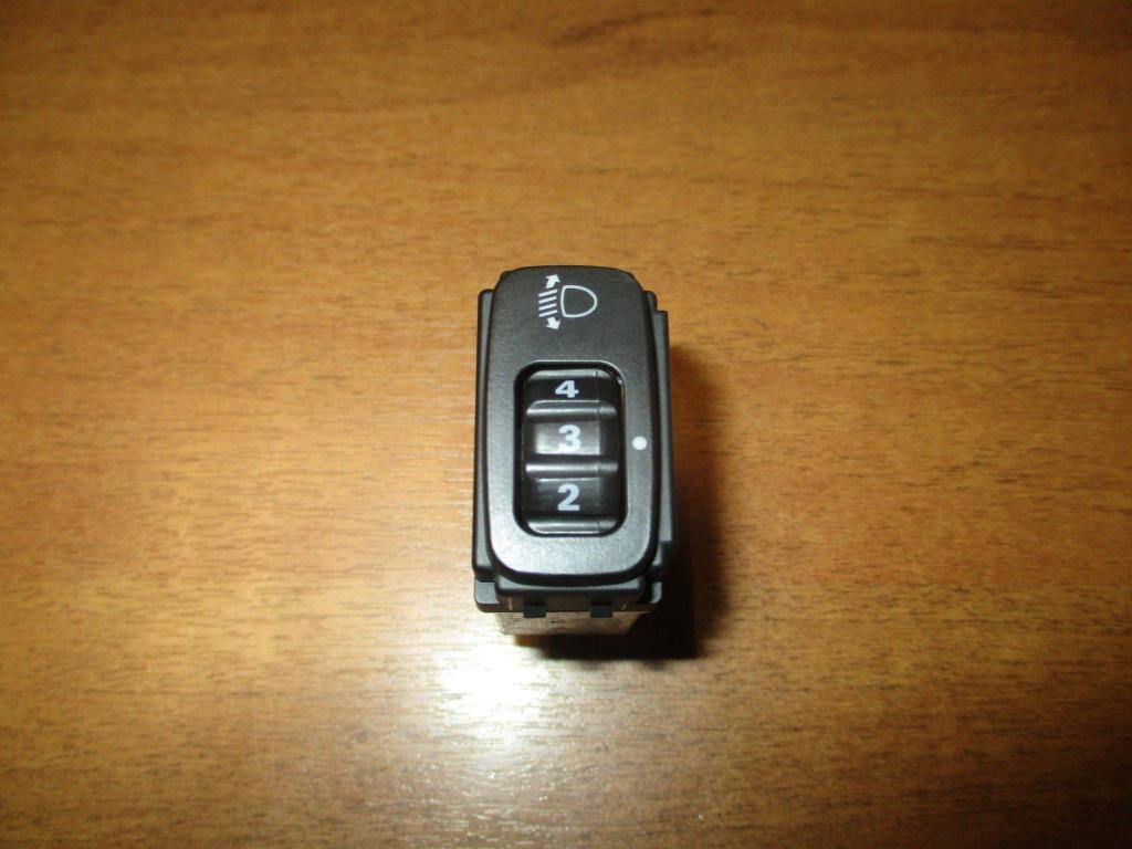 Кнопка корректора фар, 500 рублей, Пермь