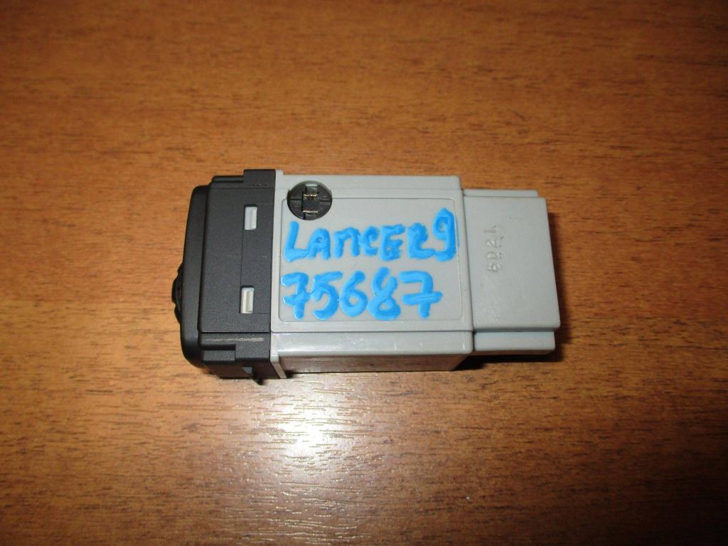 Кнопка корректора фар, 500 рублей, Пермь