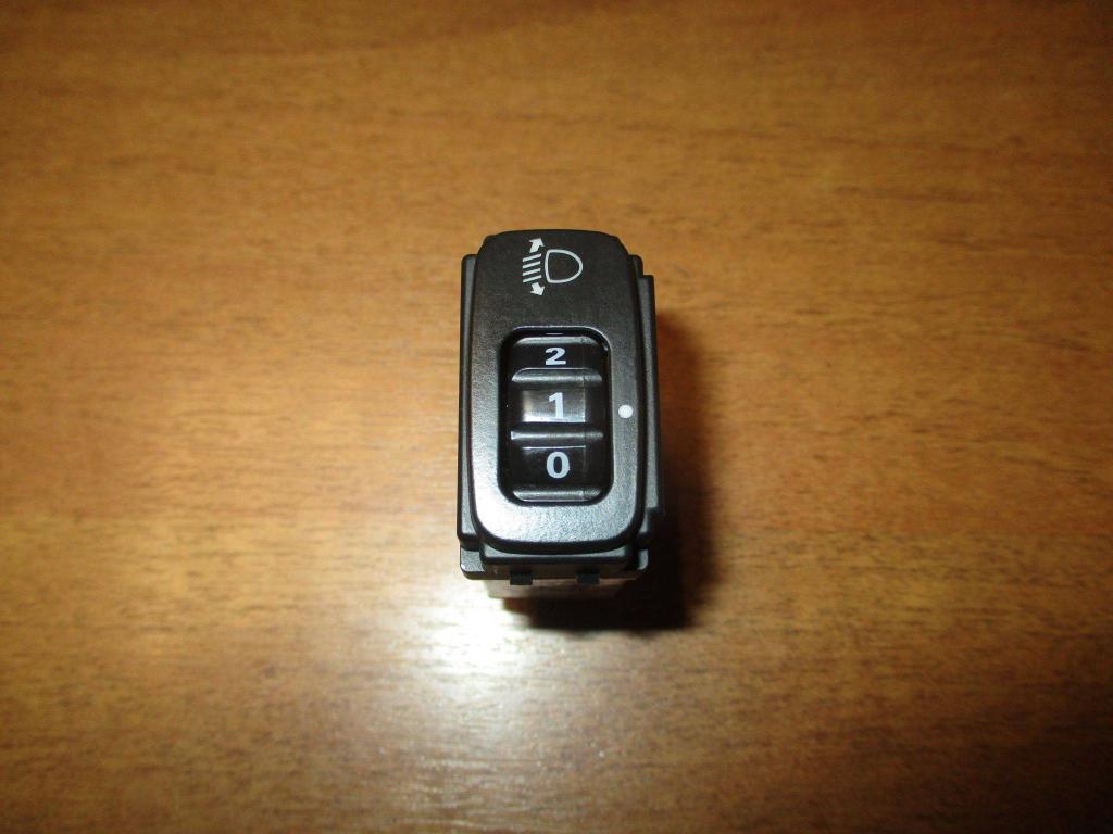 Кнопка корректора фар, 500 рублей, Пермь