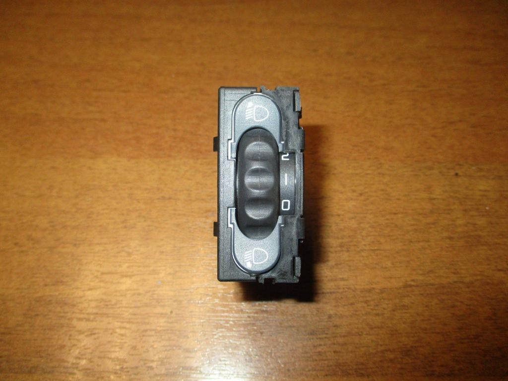 Кнопка корректора фар, 500 рублей, Пермь