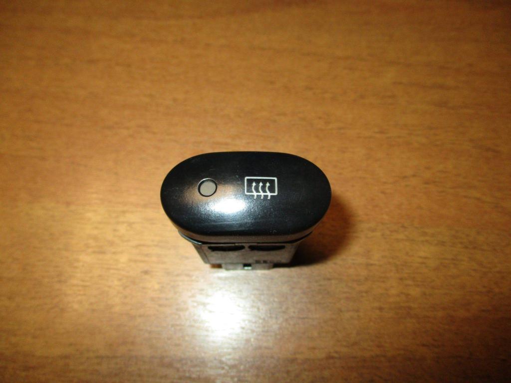 Кнопка обогрева заднего стекла, 500 рублей, Пермь