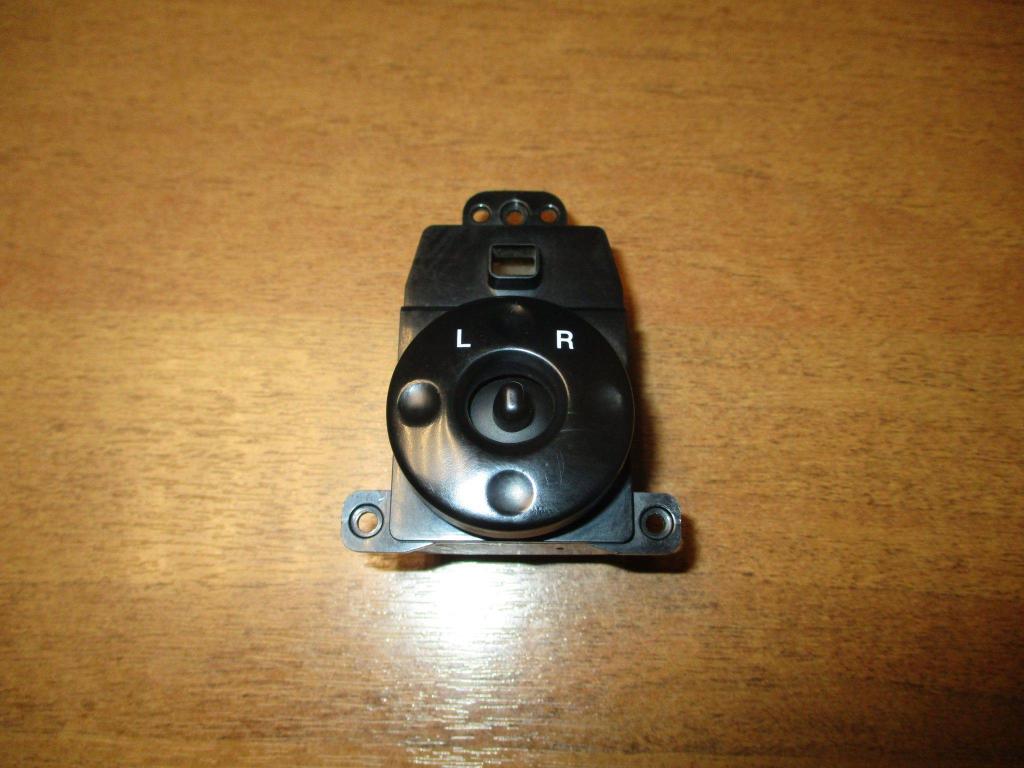 Переключатель регулировки зеркала, 500 рублей, Пермь