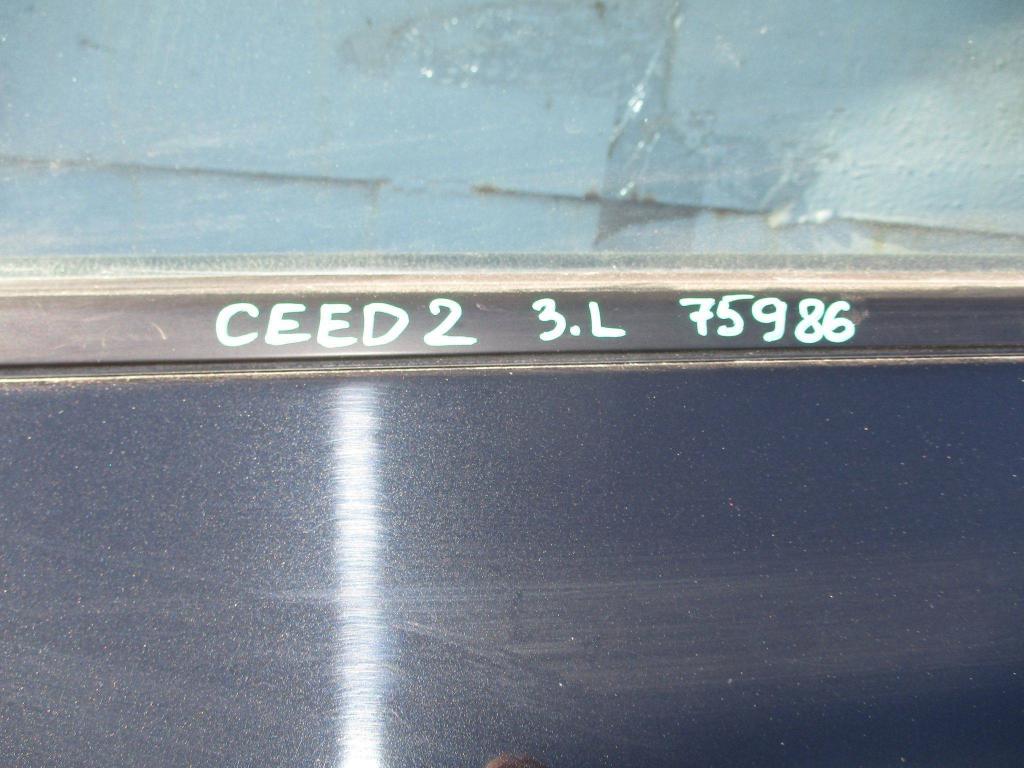 Накладка стекла заднего левого, 1000 рублей, Пермь