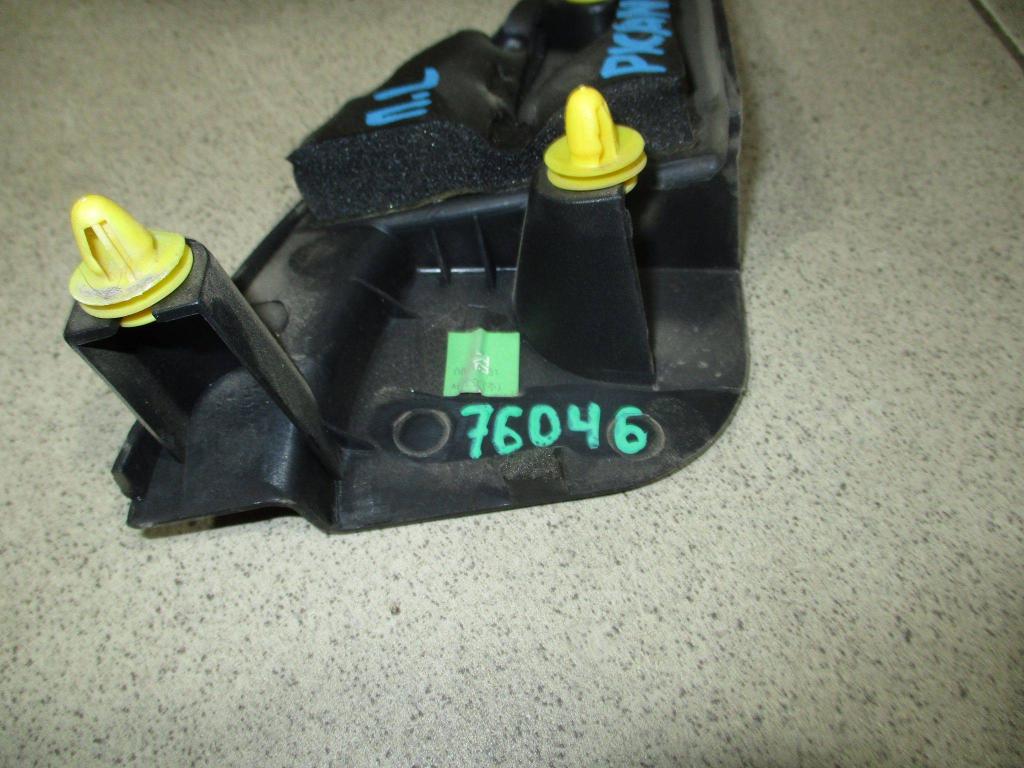 Крышка зеркала внутренняя левая, 500 рублей, Пермь