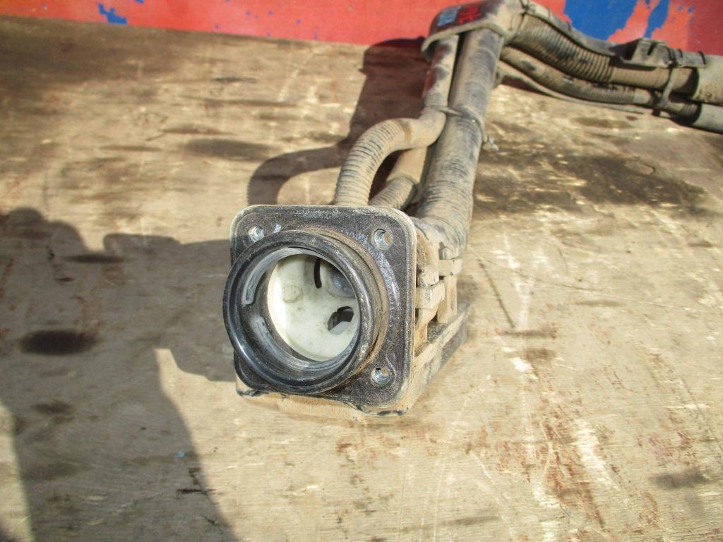 Горловина топливного бака, 1000 рублей, Пермь