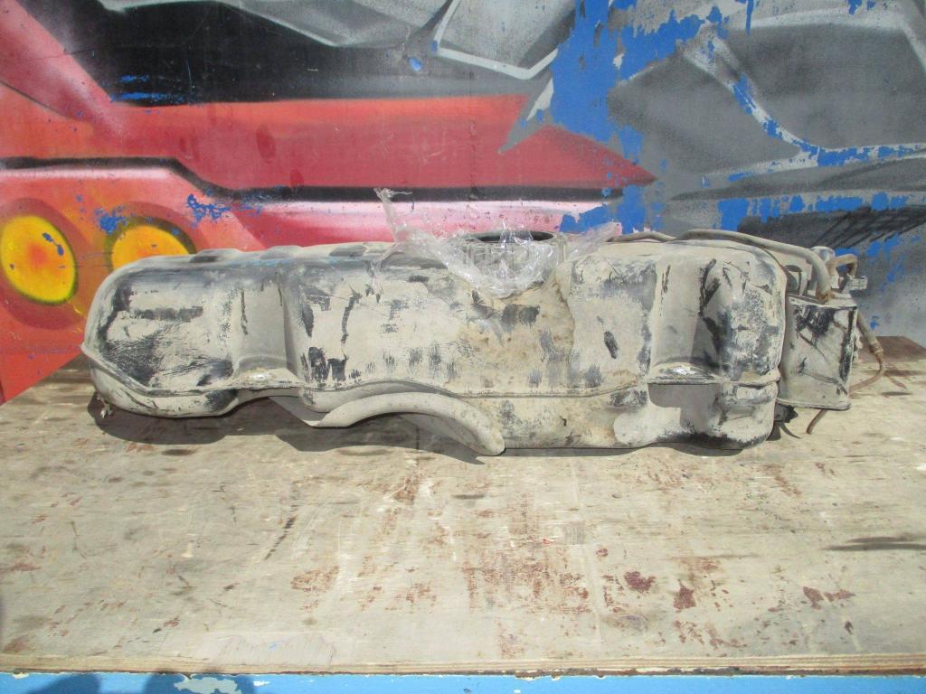 Бак топливный, 2000 рублей, Пермь