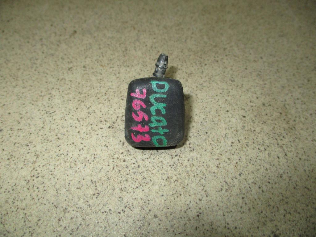 Форсунка омывателя лобового стекла, 500 рублей, Пермь