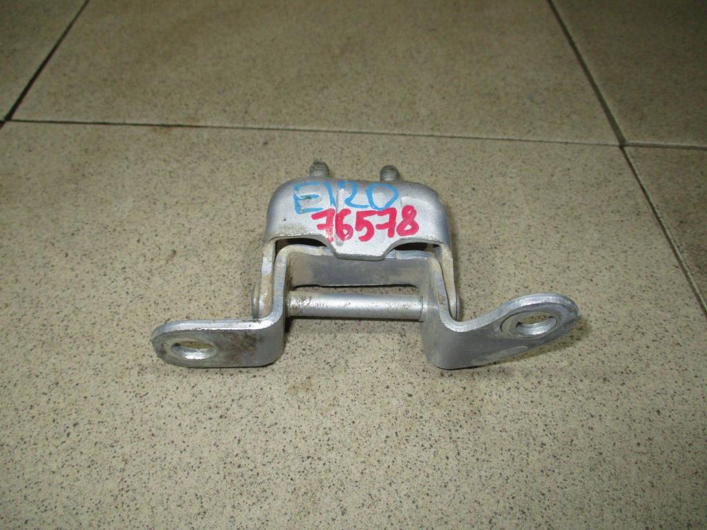 Петля двери задней правой верхняя, 550 рублей, Пермь