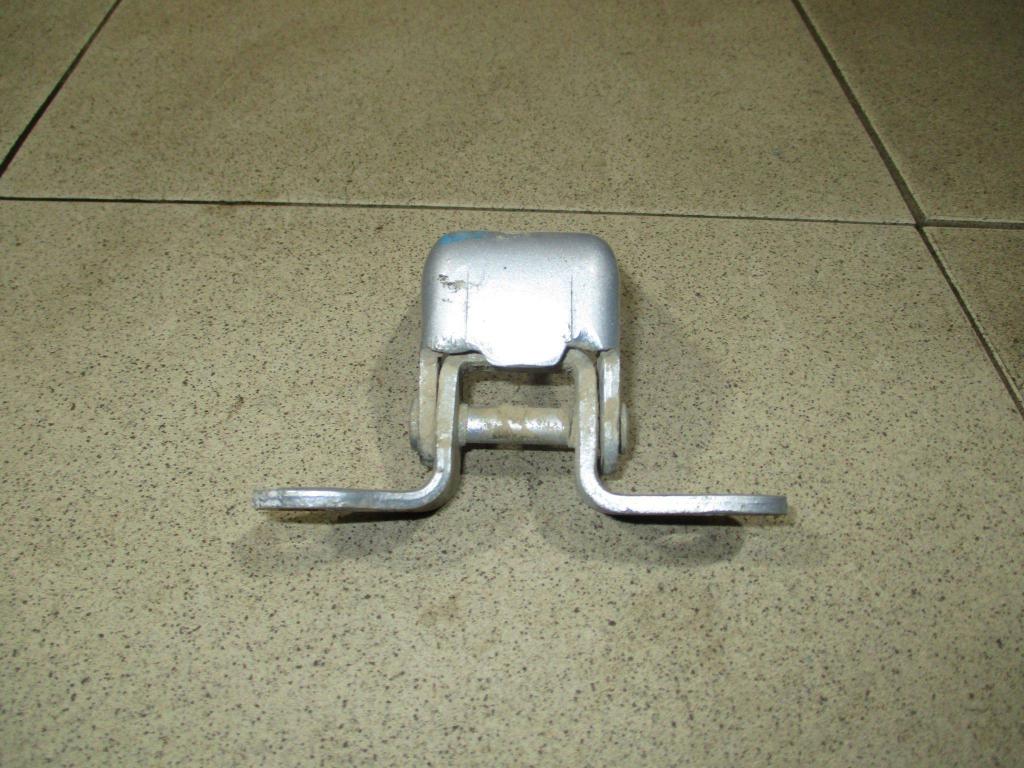 Петля двери задней правой нижняя, 550 рублей, Пермь