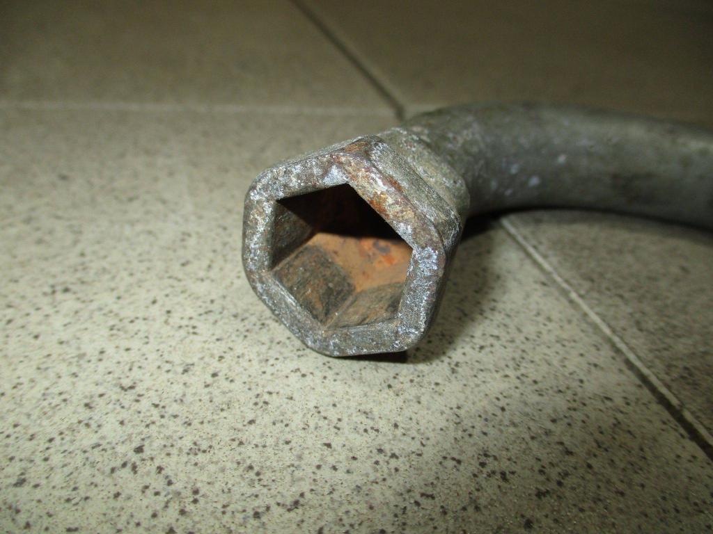 Ключ балонный, 500 рублей, Пермь