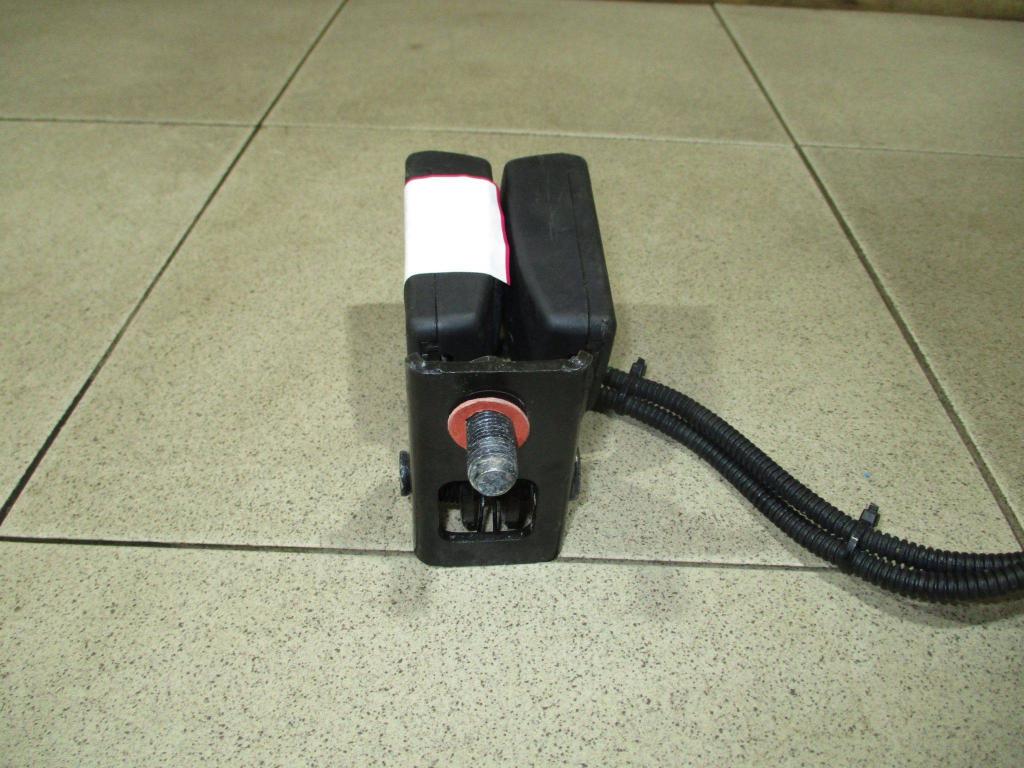 Ответная часть ремня безопасности, 500 рублей, Пермь