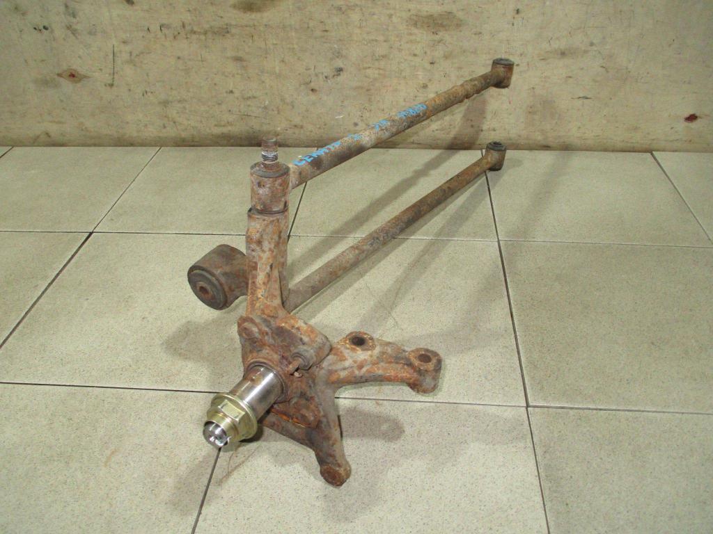 Кулак поворотный задний правый, 2000 рублей, Пермь