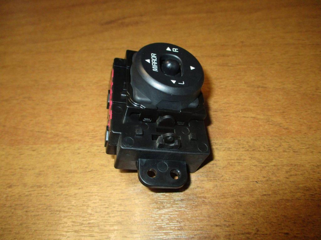 Переключатель регулировки зеркала, 500 рублей, Пермь