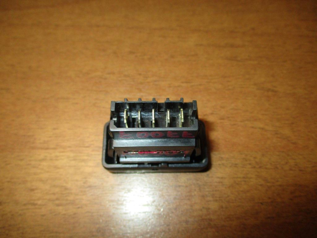 Кнопка центрального замка, 500 рублей, Пермь