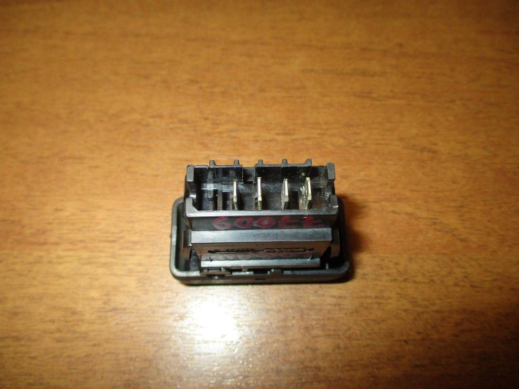 Кнопка обогрева заднего стекла, 500 рублей, Пермь