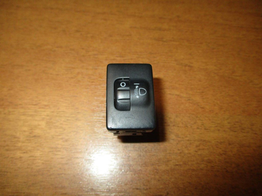 Кнопка корректора фар, 500 рублей, Пермь