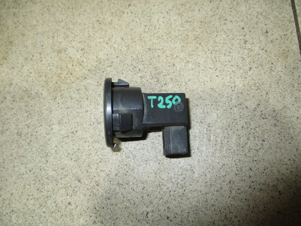 Кнопка открывания багажника, 500 рублей, Пермь