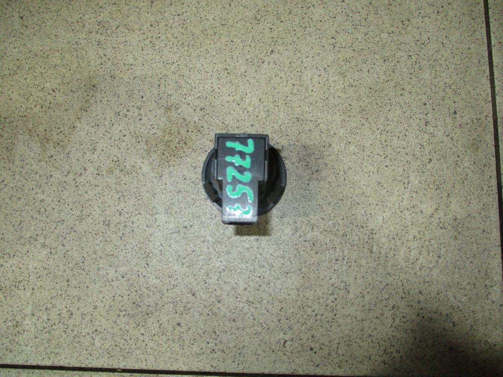 Кнопка открывания багажника, 500 рублей, Пермь