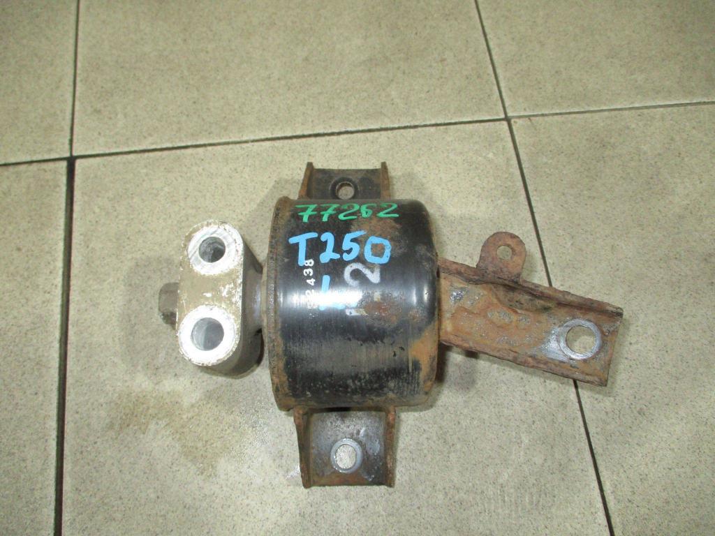 Опора двигателя левая, 2400 рублей, Пермь