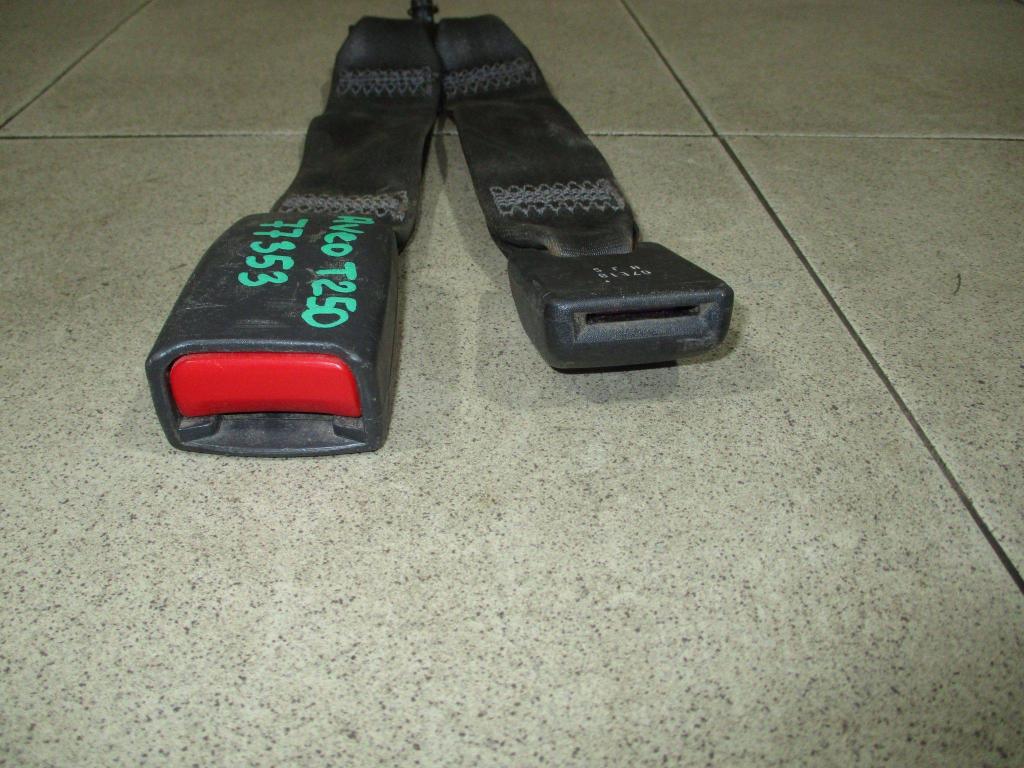 Ответная часть ремня безопасности, 500 рублей, Пермь