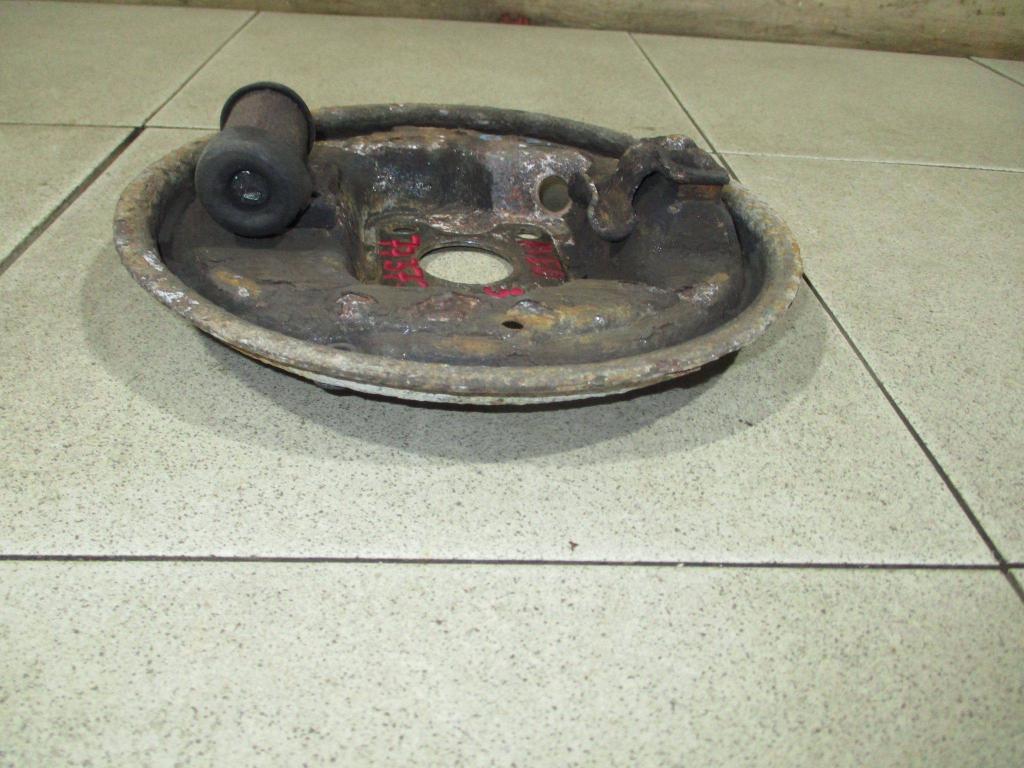 Щит опорный задний правый, 1000 рублей, Пермь