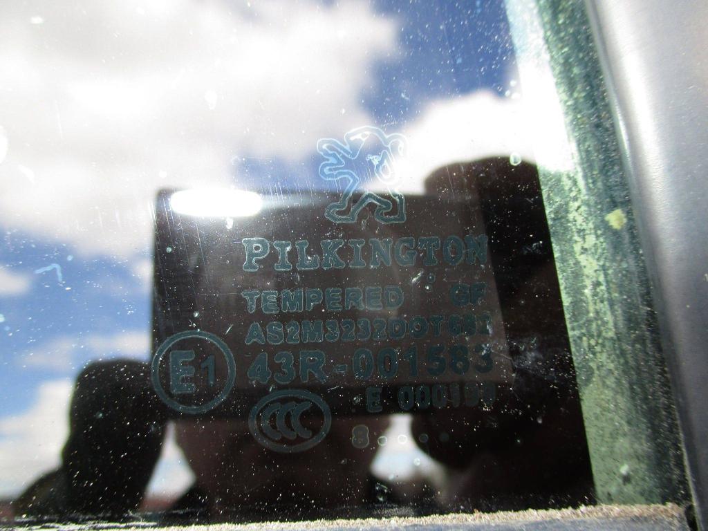 Стекло двери задней правой, 800 рублей, Пермь