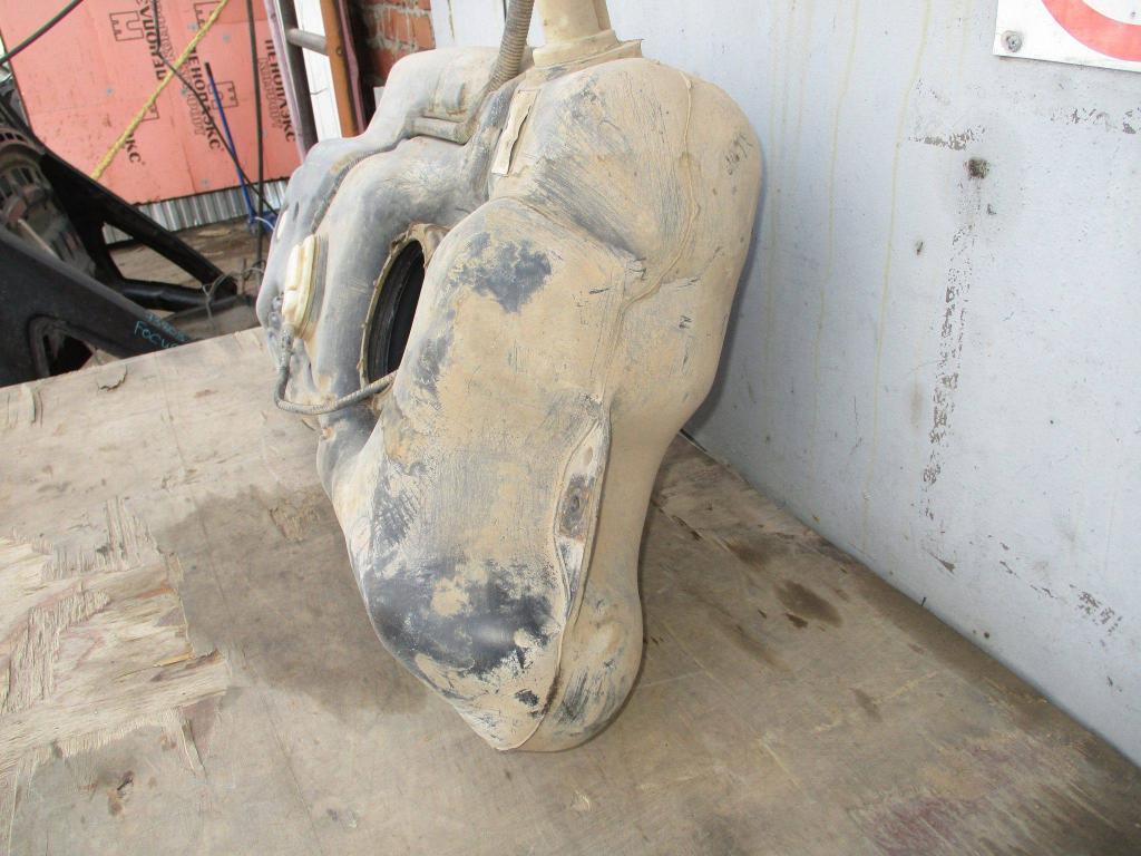 Бак топливный, 2000 рублей, Пермь