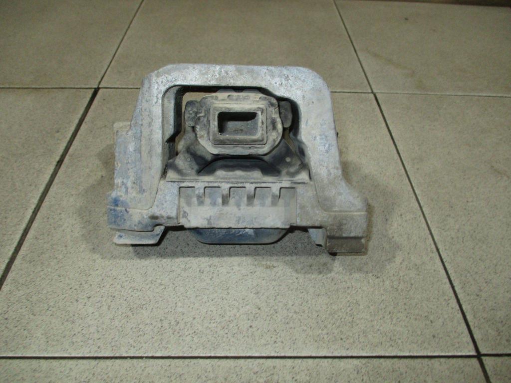 Опора двигателя правая, 1100 рублей, Пермь