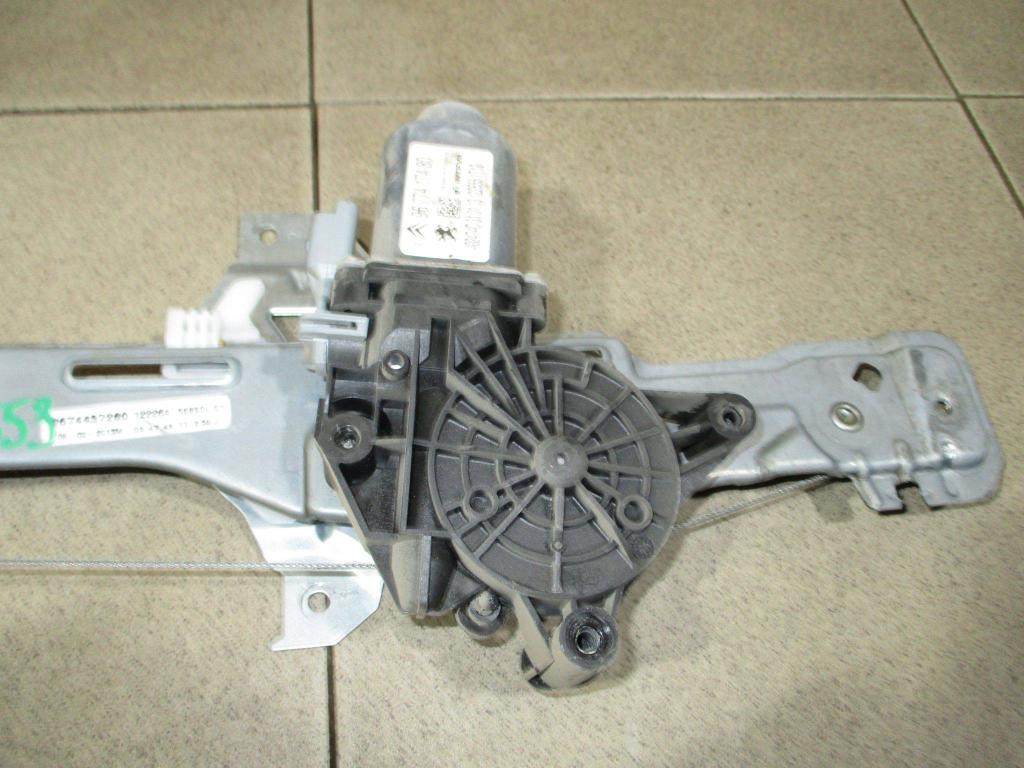 Стеклоподъемник задний правый, 1000 рублей, Пермь