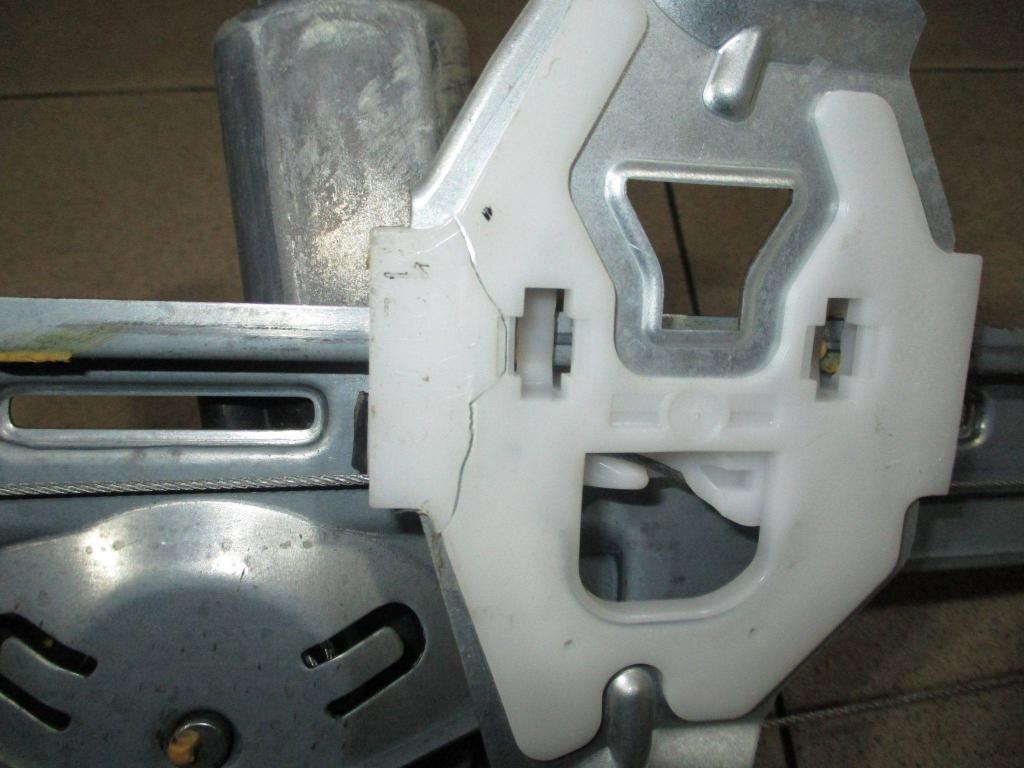 Стеклоподъемник задний правый, 1000 рублей, Пермь