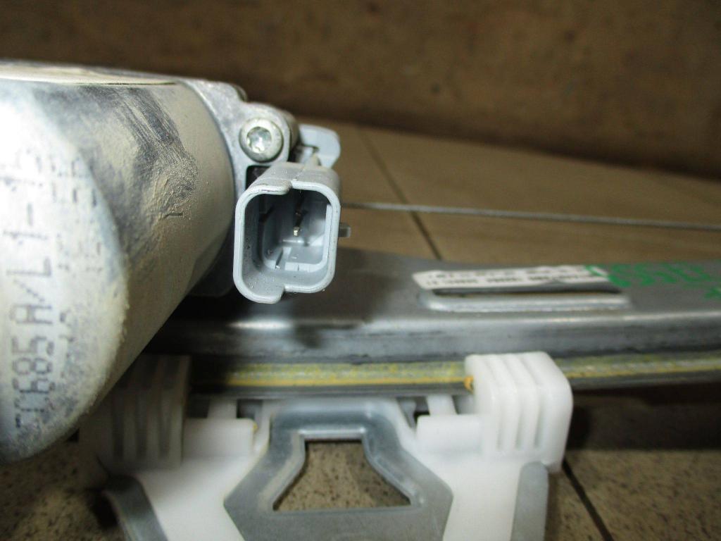 Стеклоподъемник задний правый, 1000 рублей, Пермь