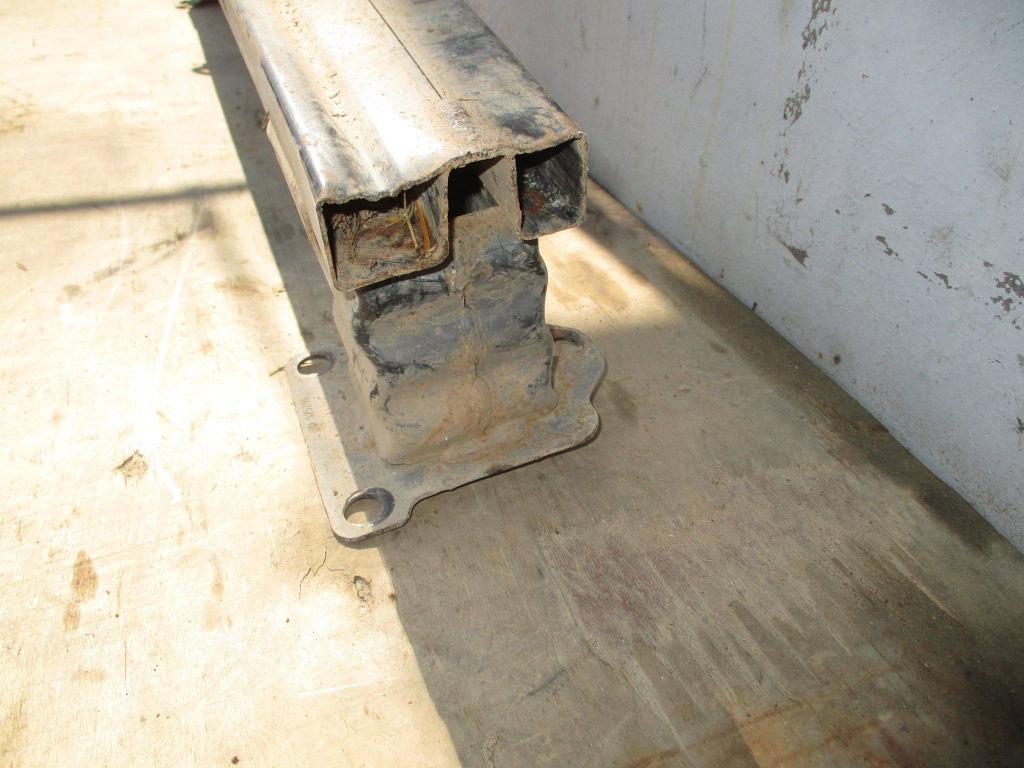 Усилитель переднего бампера, 2000 рублей, Пермь