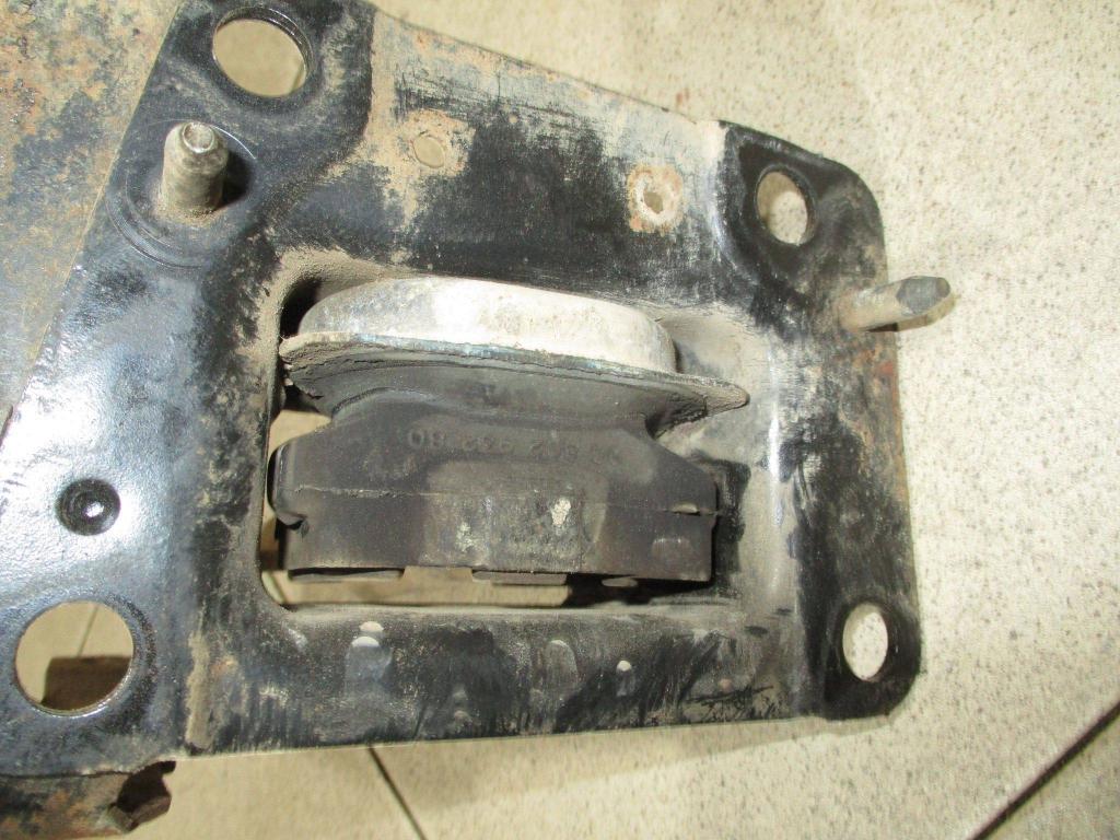 Опора КПП левая, 1500 рублей, Пермь